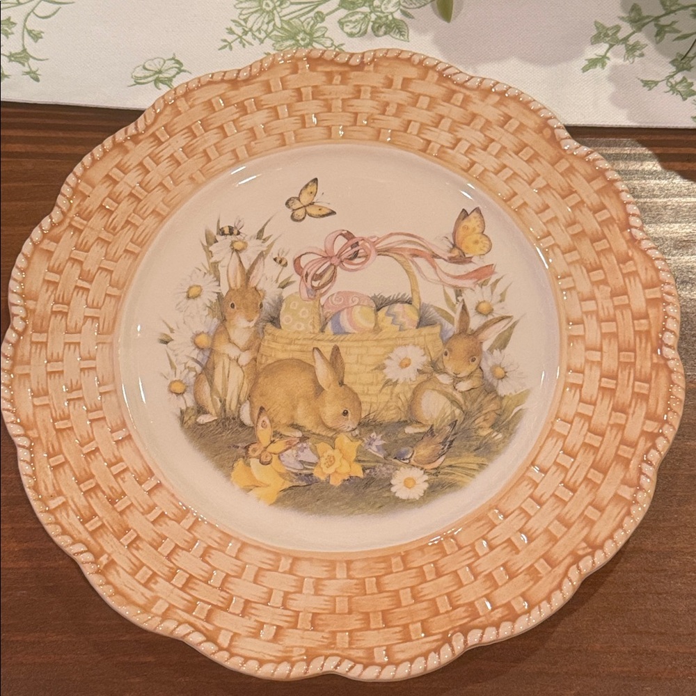 Cracker Barrel Estate BUNNY BASKET Easter Bunny Plate 10” Susan Winget